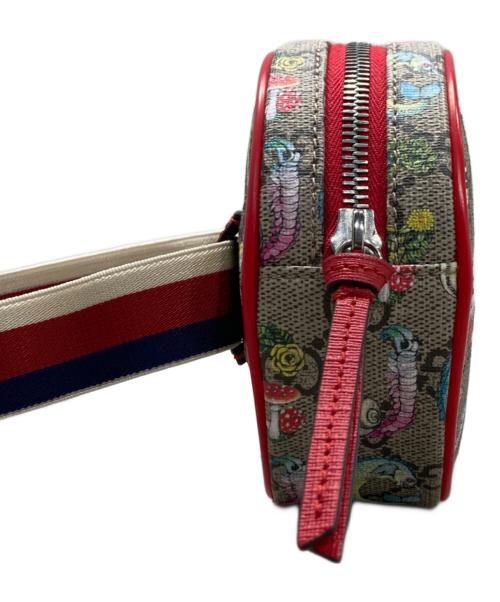 GUCCI（グッチ）GUCCI (グッチ) ヒグチユウコ (ヒグチユウコ) チルドレンズ GGスプリーム ラウンドミニウエストポーチ ベージュ×レッドの古着・服飾アイテム