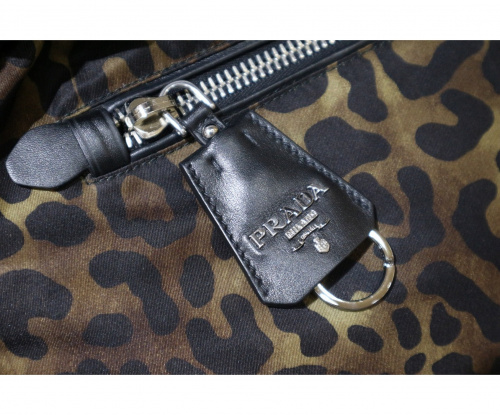 PRADA（プラダ）PRADA (プラダ) 2WAYトートバッグ ブラック B4521Vの古着・服飾アイテム