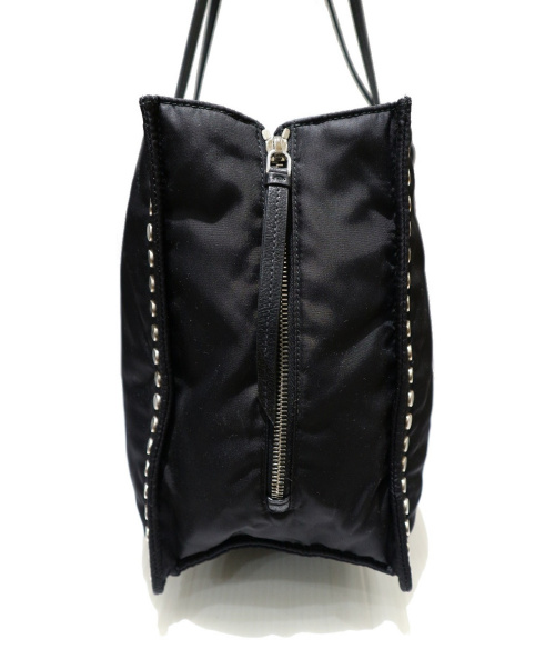 PRADA（プラダ）PRADA (プラダ) スタッズエティケットバッグ ブラック 1BG118の古着・服飾アイテム