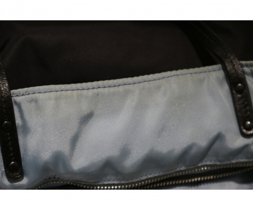 PRADA（プラダ）PRADA (プラダ) スタッズエティケットバッグ ブラック 1BG118の古着・服飾アイテム