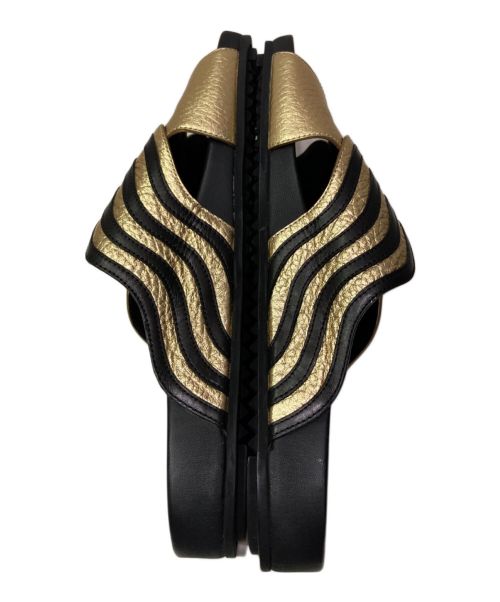 FENDI（フェンディ）FENDI (フェンディ) フラットサンダル ブラック サイズ:36の古着・服飾アイテム