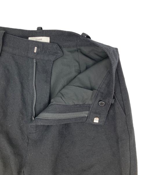 CLANE（クラネ）CLANE (クラネ) BACK SLIT STRAIGHT PANTS ブラック サイズ:1の古着・服飾アイテム