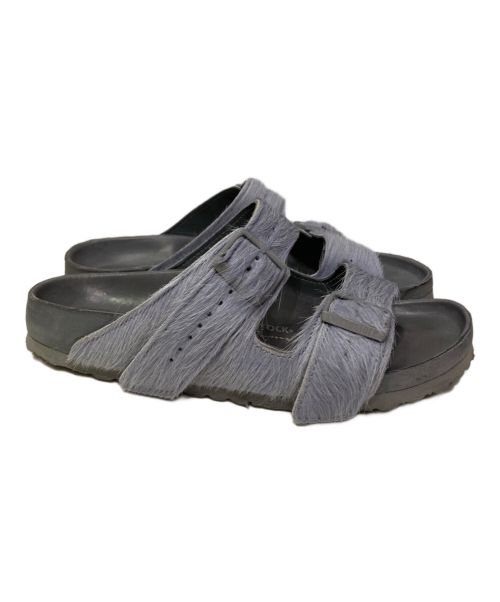 BIRKENSTOCK（ビルケンシュトック）BIRKENSTOCK (ビルケンシュトック) RICK OWENS (リックオウエンス) ファーサンダル グレー サイズ:41の古着・服飾アイテム