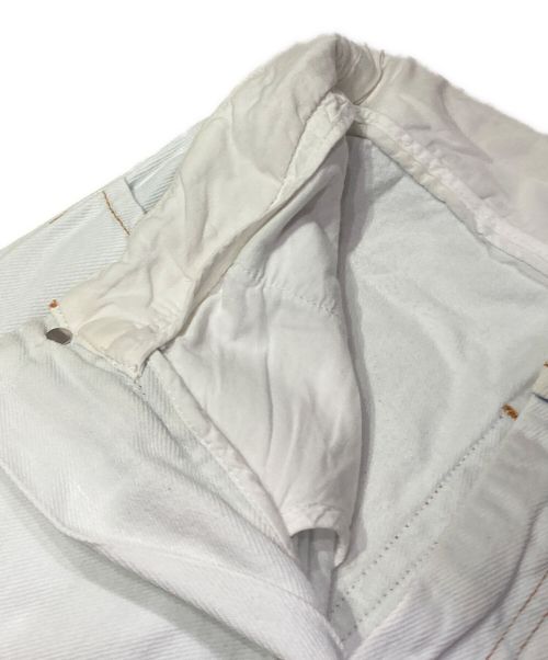 MM6 Maison Margiela（エムエムシックスメゾンマルジェラ）MM6 Maison Margiela (エムエムシックス メゾンマルジェラ) ダメージ加工ブリーチデニム ホワイト サイズ:40の古着・服飾アイテム