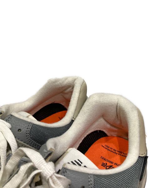 NEW BALANCE（ニューバランス）NEW BALANCE (ニューバランス) ALPHA (アルファ) ローカットスニーカー カーキ サイズ:27.5cmの古着・服飾アイテム