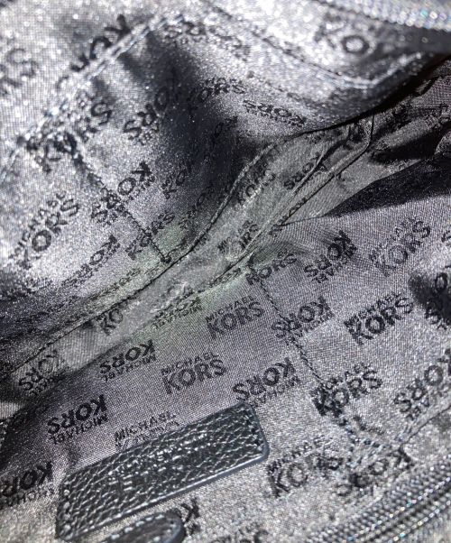 MICHAEL KORS（マイケル・コース）MICHAEL KORS (マイケルコース) ショルダーバッグ ブラックの古着・服飾アイテム