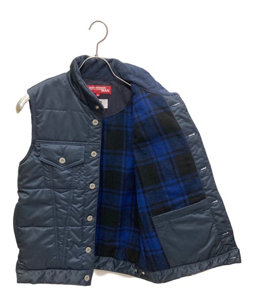 eYe COMME des GARCONS JUNYAWATANABE MAN（アイ コム デ ギャルソン ジュンヤ ワタナベ マン）eYe COMME des GARCONS JUNYAWATANABE MAN (アイ コム デ ギャルソン ジュンヤ ワタナベ マン) LEVI'S (リーバイス) ナイロンベスト ネイビー サイズ:XSの古着・服飾アイテム