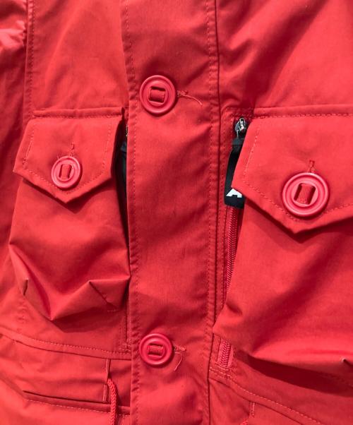 eYe COMME des GARCONS JUNYAWATANABE MAN（アイ コム デ ギャルソン ジュンヤ ワタナベ マン）eYe COMME des GARCONS JUNYAWATANABE MAN (アイ コム デ ギャルソン ジュンヤ ワタナベ マン) ARKAIR (アークエアー) マウンテンパーカー レッド サイズ:XSの古着・服飾アイテム