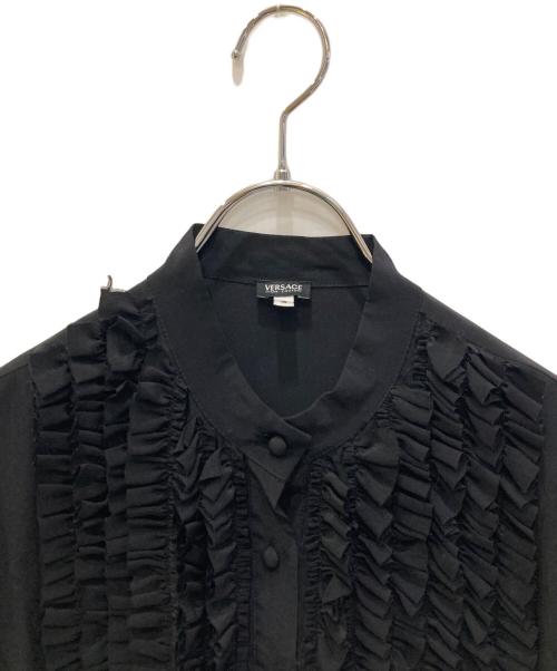 VERSACE JEANS COUTURE（ヴェルサーチ ジーンズクチュール）VERSACE JEANS COUTURE (ヴェルサーチ ジーンズクチュール) フリルデザインブラウス ブラック サイズ:不明の古着・服飾アイテム