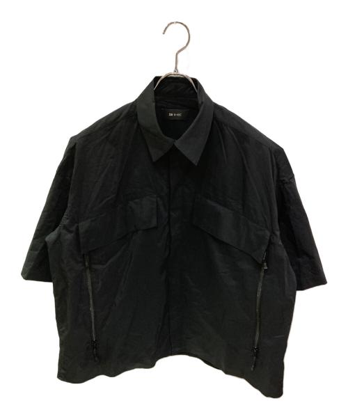 D-VEC（ディーベック）D-VEC (ディーベック) RECYCLED NYLON S/S SHIRT ブラック サイズ:3の古着・服飾アイテム