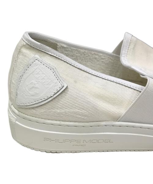 PHILIPPE MODEL（フィリップ モデル）PHILIPPE MODEL (フィリップ モデル) ダメージ加工スリッポン ホワイト サイズ:42の古着・服飾アイテム