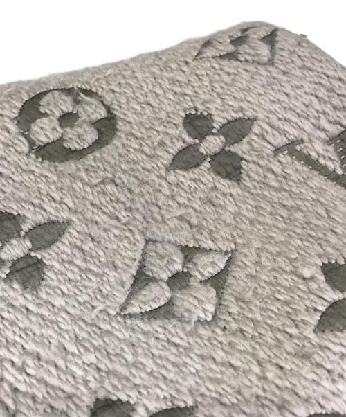 LOUIS VUITTON（ルイ ヴィトン）LOUIS VUITTON (ルイ ヴィトン) エシャルプ・ロゴマニア グレーの古着・服飾アイテム