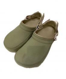 crocs×Museum of Peace and Quiet（クロックス）の古着「クラシッククロッグ」｜カーキ