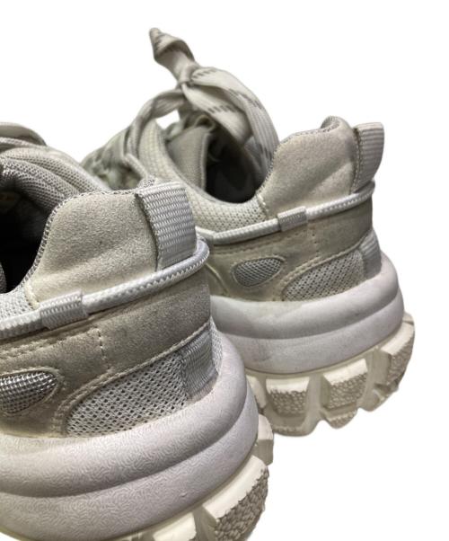 Acne studios（アクネ ストゥディオス）Acne studios (アクネ ストゥディオス) ヴィンテージ加工スニーカー オフホワイト サイズ:EU41の古着・服飾アイテム