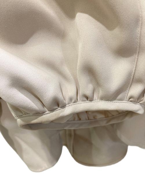 CLANE（クラネ）CLANE (クラネ) VOLUME PUFF TOPS ベージュ サイズ:1の古着・服飾アイテム