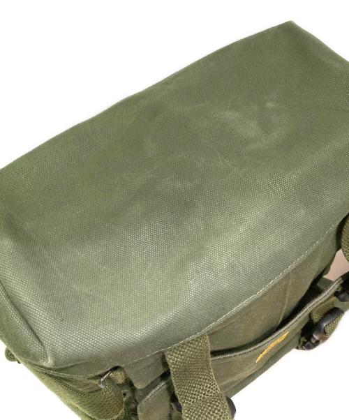Van NUYS（バンナイズ）Van NUYS (バンナイズ) Type-A 帆布のバックパック オリーブの古着・服飾アイテム