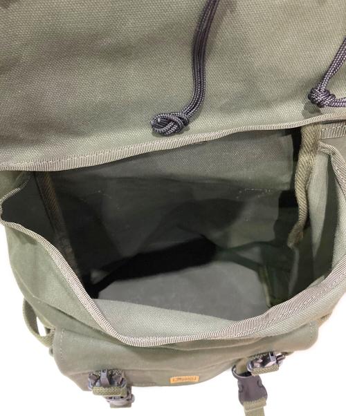 Van NUYS（バンナイズ）Van NUYS (バンナイズ) Type-A 帆布のバックパック オリーブの古着・服飾アイテム
