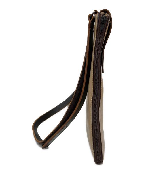 L.E.D.BITES（エルイーディーバイツ）L.E.D.BITES (エルイーディーバイツ) レザーショルダーバッグ ベージュの古着・服飾アイテム