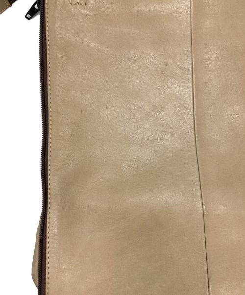 L.E.D.BITES（エルイーディーバイツ）L.E.D.BITES (エルイーディーバイツ) レザーショルダーバッグ ベージュの古着・服飾アイテム