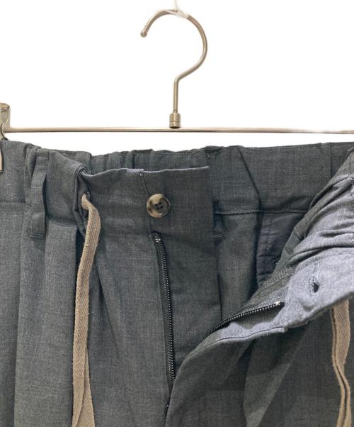 sillage（シアージ）sillage (シアージ) ドロストウールサーキュラーパンツパンツ グレー サイズ:FREEの古着・服飾アイテム