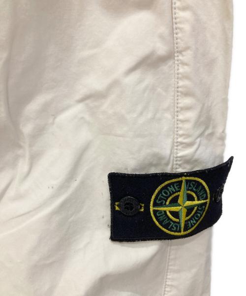 STONE ISLAND（ストーンアイランド）STONE ISLAND (ストーンアイランド) クロップドカーゴパンツ ホワイト サイズ:38の古着・服飾アイテム
