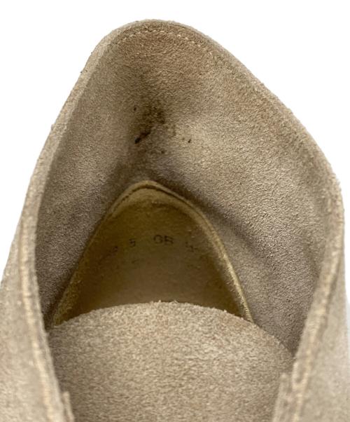 CLARKS（クラークス）CLARKS (クラークス) デザートブーツ ベージュ サイズ:US9の古着・服飾アイテム