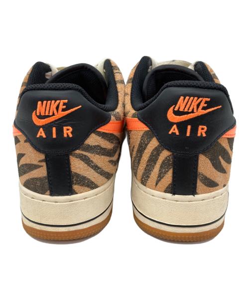 NIKE（ナイキ）NIKE (ナイキ) ローカットスニーカー ブラウン サイズ:US9の古着・服飾アイテム