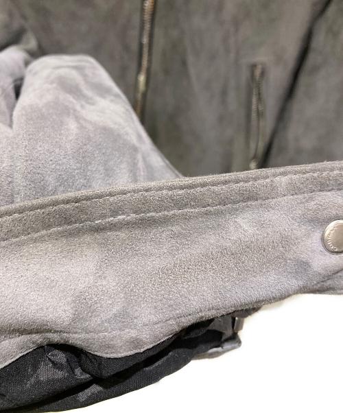 EMMETI（エンメティ）EMMETI (エンメティ) JURIゴートスウェードライダース グレー サイズ:50の古着・服飾アイテム