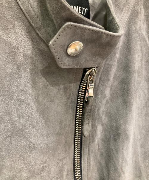 EMMETI（エンメティ）EMMETI (エンメティ) JURIゴートスウェードライダース グレー サイズ:50の古着・服飾アイテム