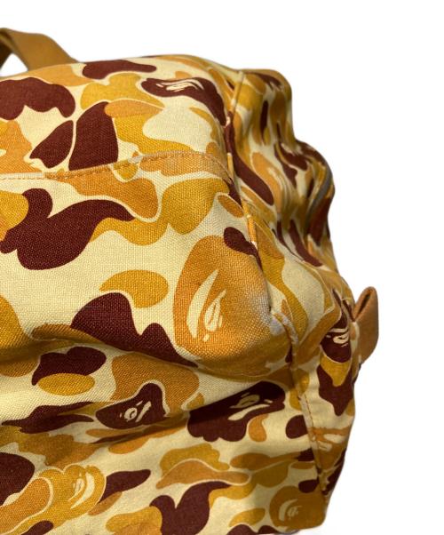 A BATHING APE（ア ベイシング エイプ）A BATHING APE (ア ベイシング エイプ) ABC camoボストンバッグ イエローの古着・服飾アイテム