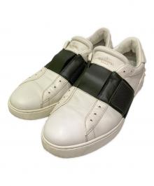 VALENTINO GARAVANI（ヴァレンティノ・ガラヴァーニ）の古着「エンボススタッズレザースリッポンスニーカー」｜ホワイト