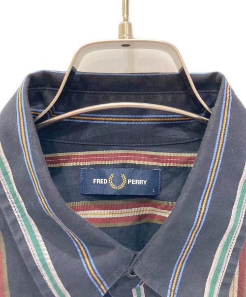 FRED PERRY（フレッドペリー）FRED PERRY (フレッドペリー) ボタンダウン半袖シャツ ネイビー サイズ:Lの古着・服飾アイテム