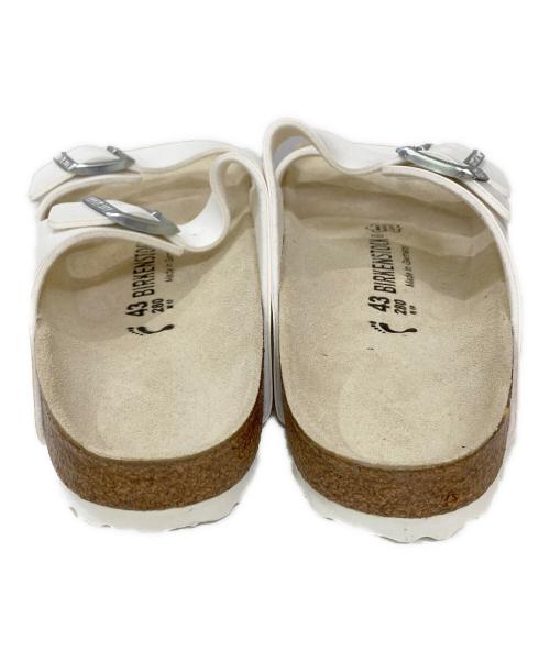 BIRKENSTOCK（ビルケンシュトック）BIRKENSTOCK (ビルケンシュトック) アリゾナ サンダル ホワイト サイズ:28cmの古着・服飾アイテム