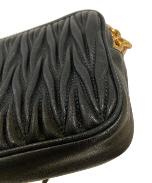 MIU MIU（ミュウミュウ）MIU MIU (ミュウミュウ) ダブルジップ ミニ ショルダーバッグ ブラックの古着・服飾アイテム