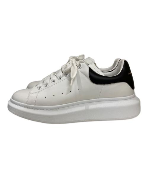 ALEXANDER McQUEEN（アレキサンダーマックイーン）ALEXANDER McQUEEN (アレキサンダーマックイーン) OVERSIZED SNEAKER ホワイト サイズ:SIZE42の古着・服飾アイテム