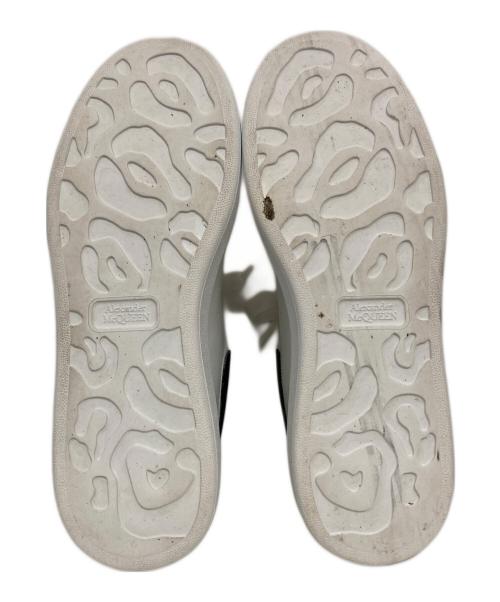 ALEXANDER McQUEEN（アレキサンダーマックイーン）ALEXANDER McQUEEN (アレキサンダーマックイーン) OVERSIZED SNEAKER ホワイト サイズ:SIZE42の古着・服飾アイテム