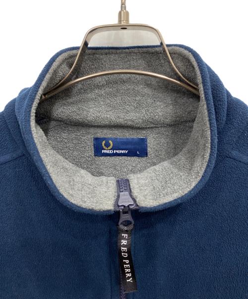 FRED PERRY（フレッドペリー）FRED PERRY (フレッドペリー) フリースジャケット ネイビー サイズ:Lの古着・服飾アイテム