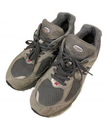 NEW BALANCE（ニューバランス）の古着「M2002 ローカットスニーカー」｜グレー