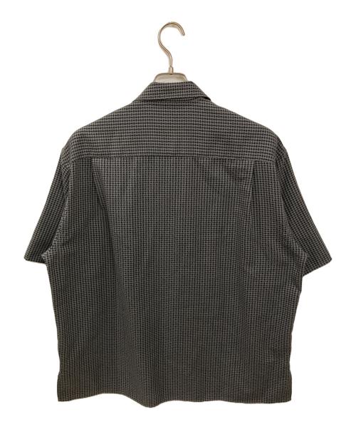 BEAUTY&YOUTH（ビューティーアンドユース）BEAUTY&YOUTH (ビューティーアンドユース) コクーン ドビー キャンプカラー グランデ シャツ グレー サイズ:Lの古着・服飾アイテム