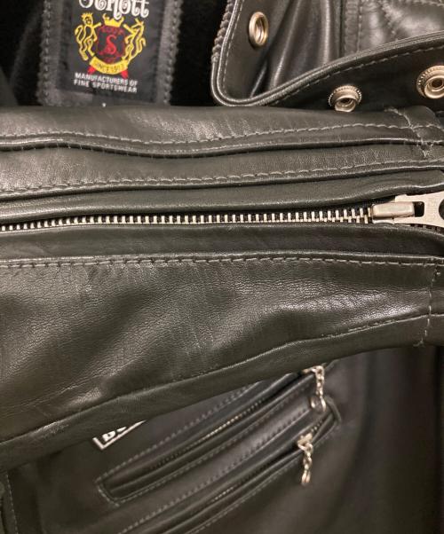 Schott（ショット）Schott (ショット) スカルスタッズ キルテッドパッドライダース ブラック サイズ:Lの古着・服飾アイテム