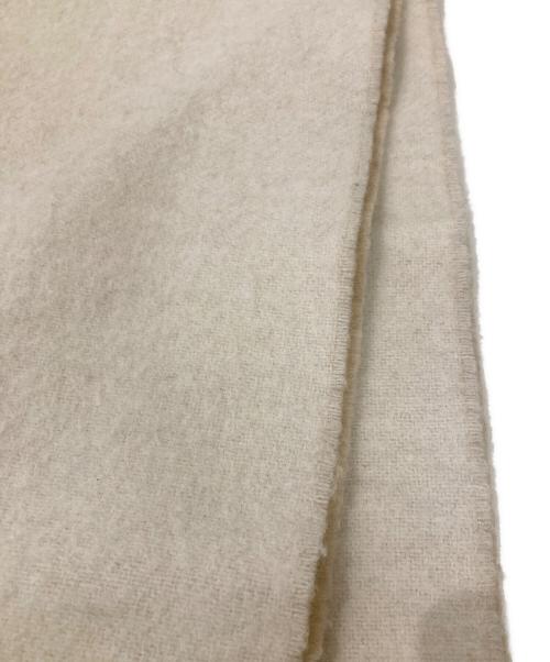 LOEWE（ロエベ）LOEWE (ロエベ) ロゴ刺繍ウールカシミヤマフラー アイボリーの古着・服飾アイテム