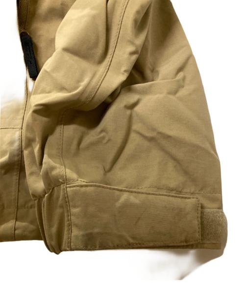 THE NORTH FACE（ザ ノース フェイス）THE NORTH FACE (ザ ノース フェイス) カシウストリクライメイトジャケット ベージュ×ブラック サイズ:Mの古着・服飾アイテム
