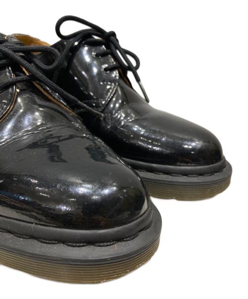 Dr.Martens（ドクターマーチン）Dr.Martens (ドクターマーチン) BEAMS (ビームス) パテント3ホールシューズ ブラック サイズ:26.5cmの古着・服飾アイテム