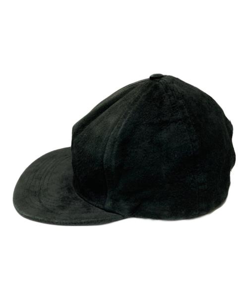 SUPREME（シュプリーム）Supreme (シュプリーム) Stencil Metal Plate Suede 5 Panel Cap ブラックの古着・服飾アイテム