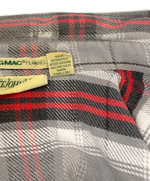 ST JOHN'S BAY（セントジョンズベイ）ST JOHN'S BAY (セントジョンズベイ) BIG MAC (ビッグマック) チェックネルシャツ グレー サイズ:Mの古着・服飾アイテム