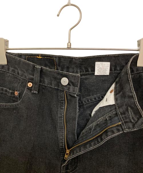 LEVI'S（リーバイス）LEVI'S (リーバイス) 505ブラックデニムパンツ ブラック サイズ:W32の古着・服飾アイテム