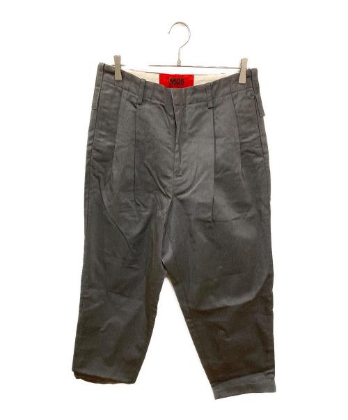 Dickies（ディッキーズ）Dickies (ディッキーズ) 5525gallery (ゴーゴーニーゴーギャラリー) タックワークパンツ グレー サイズ:Mの古着・服飾アイテム