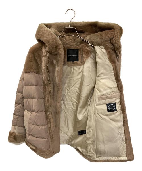 1piu1uguale3（ウノピュウノウグァーレトレ）1piu1uguale3 (ウノピュウノウグァーレトレ) EMMETI (エンメティ) MOUNTON SHORT WRAPHOODED COAT ベージュ サイズ:4の古着・服飾アイテム