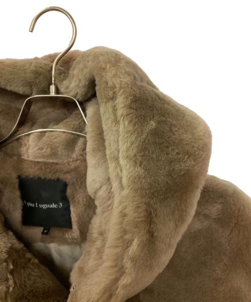 1piu1uguale3（ウノピュウノウグァーレトレ）1piu1uguale3 (ウノピュウノウグァーレトレ) EMMETI (エンメティ) MOUNTON SHORT WRAPHOODED COAT ベージュ サイズ:4の古着・服飾アイテム