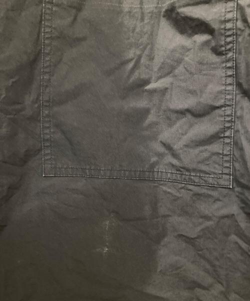 YORI（ヨリ）YORI (ヨリ) バックフリルブラウス ネイビー サイズ:FREEの古着・服飾アイテム